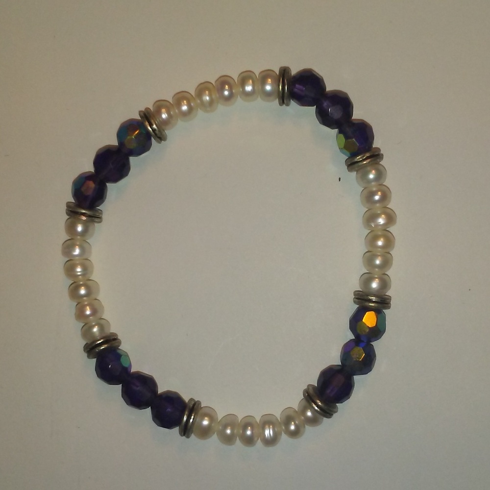 5 mm Freshwater Pearl and Blue Crystal Bracelet